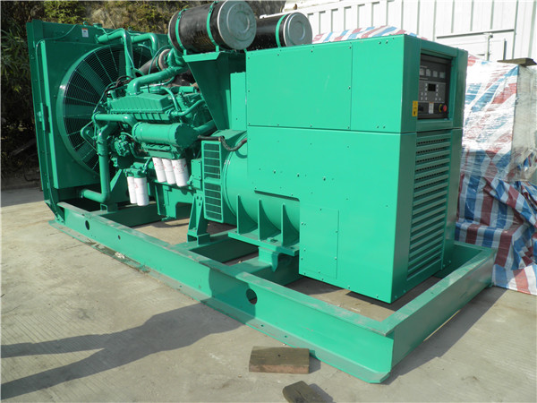 平远出租发电机 发电机组厂家：柴油发电机组的控制屏的作用是什么？